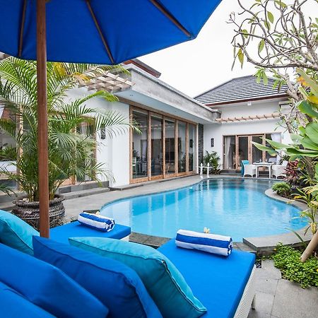 Ambermoon Villa 2 Seminyak  Bagian luar foto