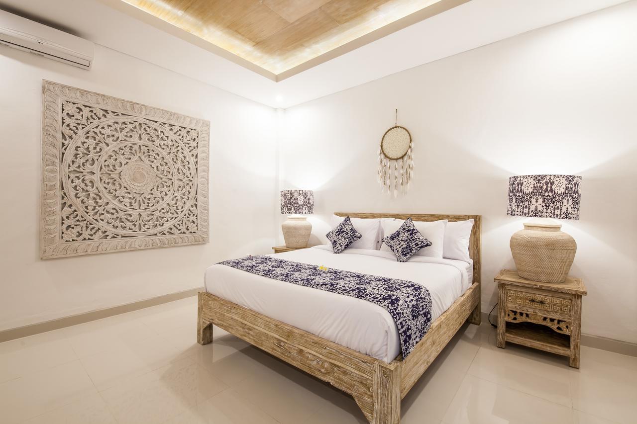 Ambermoon Villa 2 Seminyak  Bagian luar foto