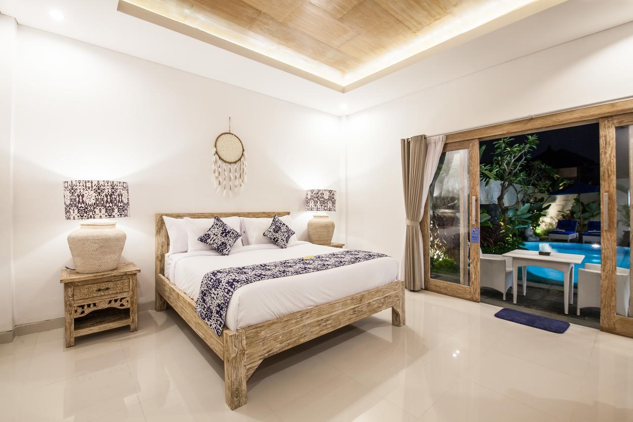 Ambermoon Villa 2 Seminyak  Bagian luar foto