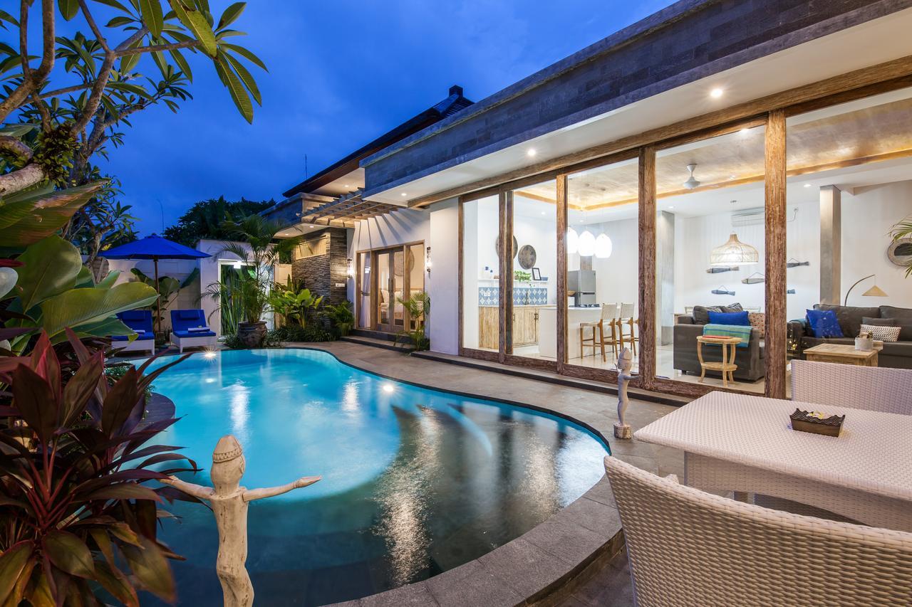 Ambermoon Villa 2 Seminyak  Bagian luar foto